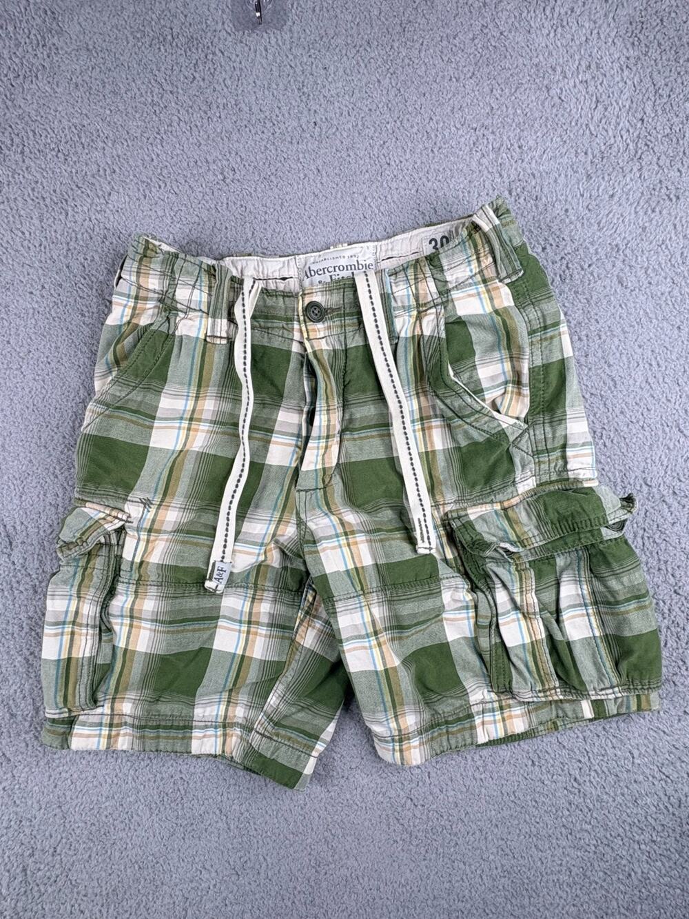 Abercrombie & Fitch Cargo Shorts Men's Size 30 Green Plaid Cotton Drawstring